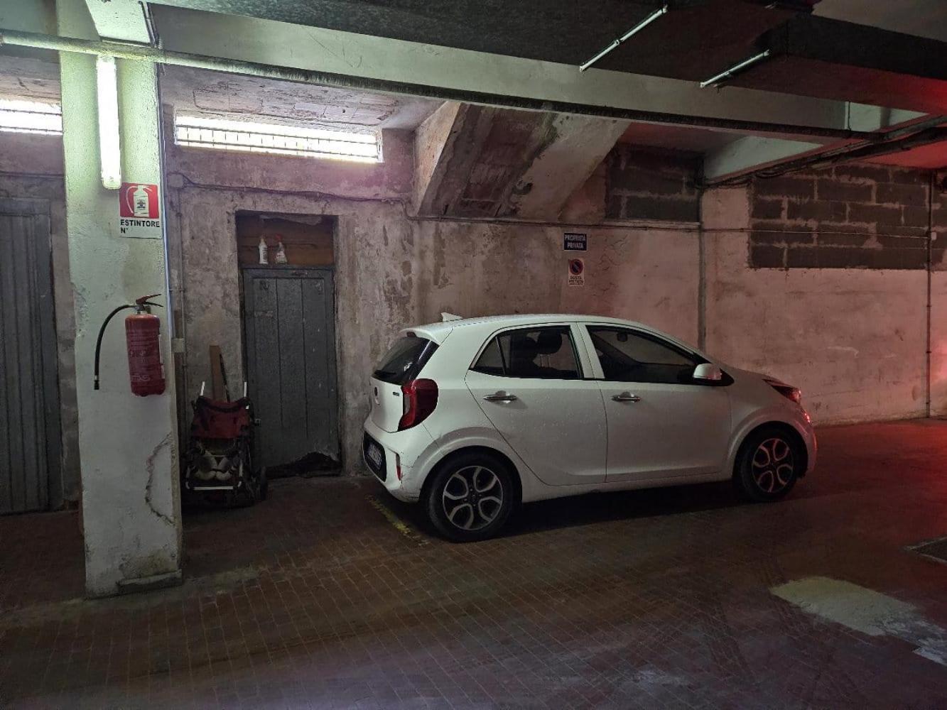 Fermata San Pietro - Con Parcheggio * Rom